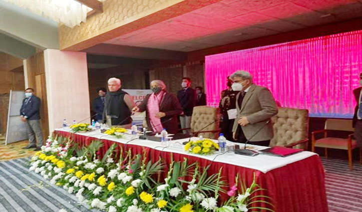 Finance Minister inaugurates development works costing Rs 165 crore in Srinagar