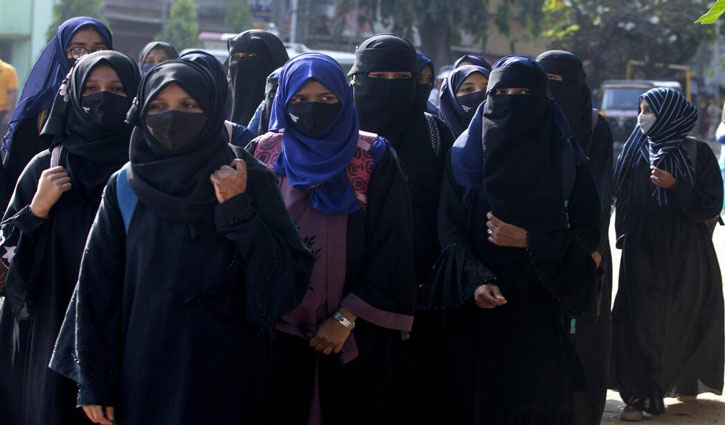 Supreme Court stays Mumbai college’s ban on Hijab, asks why Tilak and Bindi are exempted?