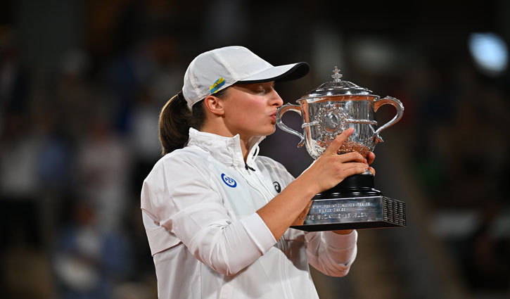 Inga Swietec beat Coco Gauff to win French Open title