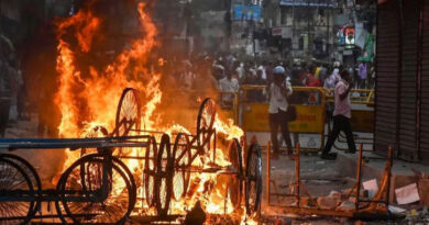 The saints of Kashi Dharma Parishad demanded the government to close the stone pelting mosques