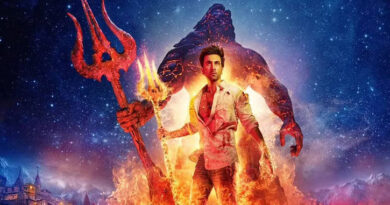 Film critic Taran Adarsh calls Brahmastra a 'king size' flop