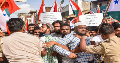 Ruckus of PFI workers in Kerala, protesting against NIA raid