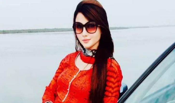 Will marry 'Zimbabwean boy' if Zimbabwe beat India: Pakistani actress