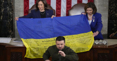 Peace talks between US and Ukrainian delegations in Saudi Arabia against Russia