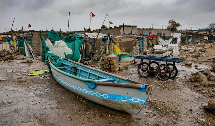 Cyclone Biparjoy maximum impact today, high alert in 8 states including Gujarat, Maharashtra