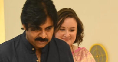 Amid divorce rumours, superstar Pawan Kalyan shares picture with wife Anna