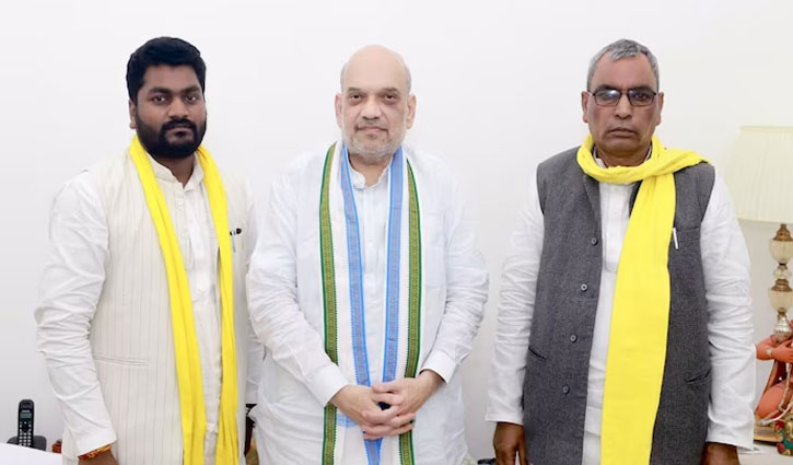 Jolt to Akhilesh Yadav's party, former colleague OP Rajbhar joins BJP-led NDA