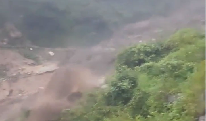 Heavy rains and landslides wreak havoc in Himachal Pradesh and Uttarakhand, 66 people died