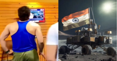 MS Dhoni seen watching Chandrayaan 3's historic moon landing, reaction goes viral