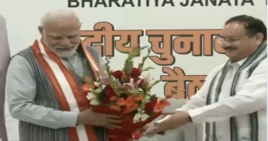 Prime Minister Modi was given a grand welcome at the BJP headquarters by Home Minister Amit Shah, Defense Minister Rajnath Singh and other top leaders.
