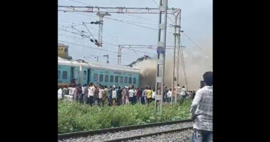 Fire breaks out in Humsafar Express train in Valsad, Gujarat, all passengers safe
