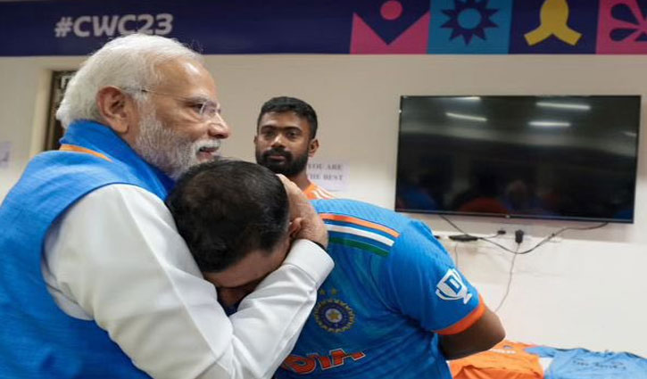 Ravi Shastri praises PM Modi for meeting players in India's dressing room after World Cup final defeat