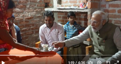 PM Modi won the hearts of people by stopping for tea at the house of a beneficiary of Ujjwala scheme in Ayodhya.