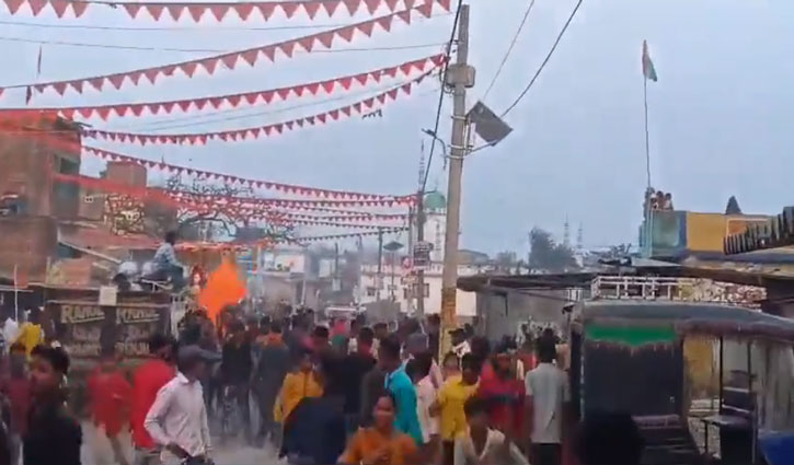 Stone pelting during Saraswati idol immersion in Darbhanga, Bihar; 10 injured, 40 arrested so far