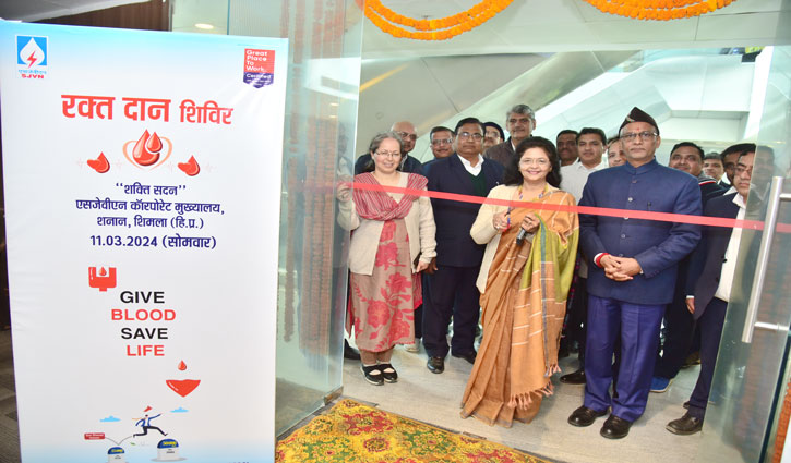 Geeta Kapoor, CMD, SJVN inaugurates blood donation camp organized by SJVN in Shimla