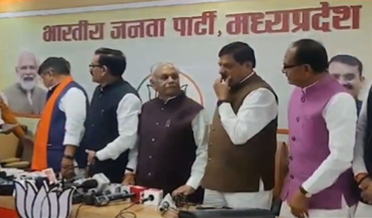 Former Union Minister and Congress leader Suresh Pachauri joins BJP