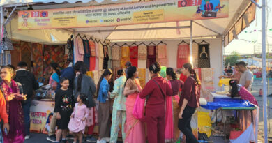 Crafts Samagam fair regains its glory after bad weather