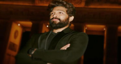 Allu Arjun thanks 'Pushpa 2' fans, gives credit to director Sukumar
