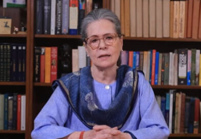 कांग्रेस की वरिष्ठ नेता सोनिया गांधी अस्पताल में भर्ती Senior Congress leader Sonia Gandhi admitted to hospital.