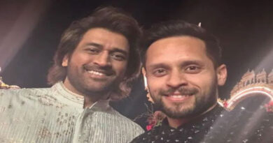 Parupalli Kashyap calls himself Saina Nehwal's husband, MS Dhoni's reply leaves him shocked