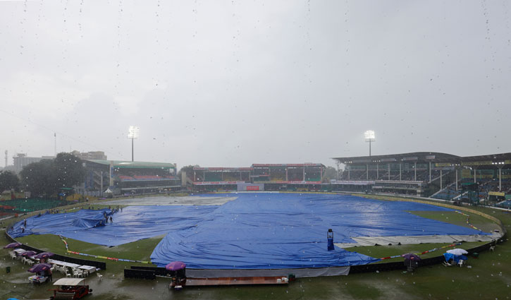 Indian team returns to hotel as Day 2 of Kanpur Test delayed due to rain