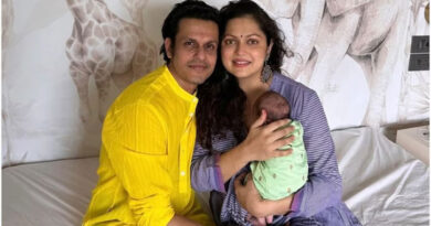 Actor Drashti Dhami shares first pic of newborn daughter