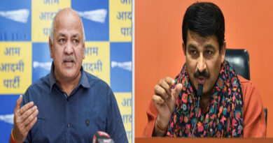 Accusations and counter-accusations between Manish Sisodia and Manoj Tiwari over Arvind Kejriwal's video