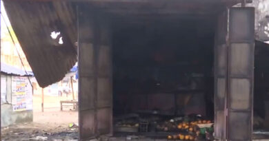 Jharkhand: Fierce clashes in Giridih during Holi procession, shops and vehicles set on fire