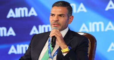 Sunjay Kapur, Prominent Polo Player And Ex-Husband Of Karisma Kapoor, Dies In England