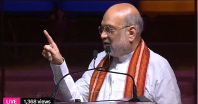 On Hindi Diwas, Home Minister Amit Shah said, "Hindi should become the language of science, technology, justice and police administration"