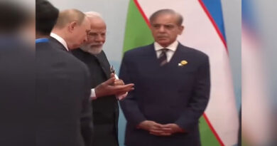PM Modi and President Putin moved ahead engrossed in conversation, Pakistan PM Shahbaz Sharif kept staring