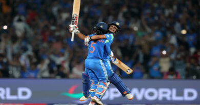 India and South Africa face off in the Women's ODI World Cup final; Harmanpreet's men aim to create history