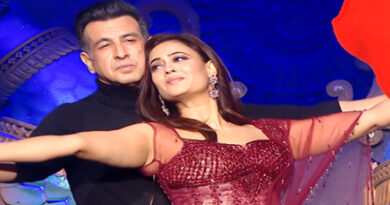 Star Parivaar Awards 2025 brings back memories of Kasautii Zindagii Kay with iconic performances by Shweta Tiwari and Ronit Roy