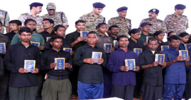 Major blow to Naxalism in Chhattisgarh: 208 Naxalites from Maad region surrender