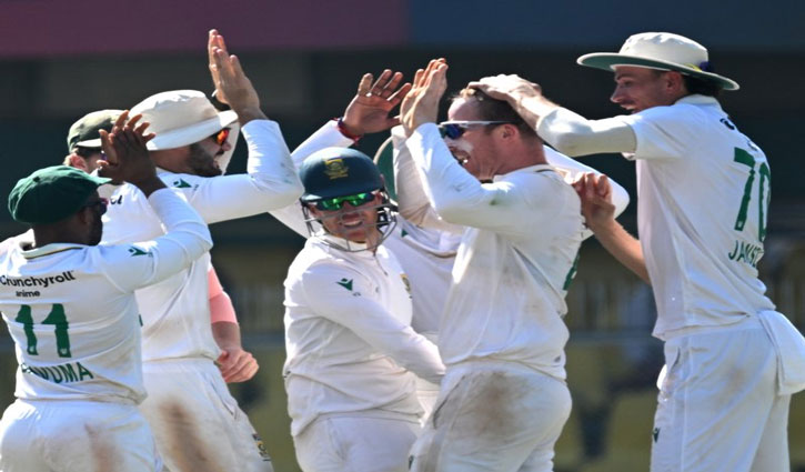 2nd Test: Harmer takes 6-37 as SA beat India by 408 runs to complete series clean sweep