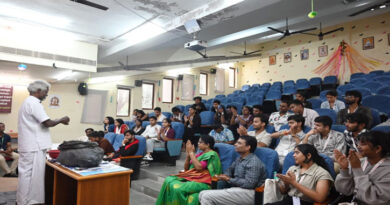 Students from Varanasi learned the intricacies of terracotta art from renowned craftsman V. K. Munusamy.