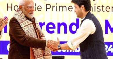 Prime Minister Modi extended birthday wishes to Jyotiraditya Scindia and praised his contributions to the telecommunications sector and the Northeast region.