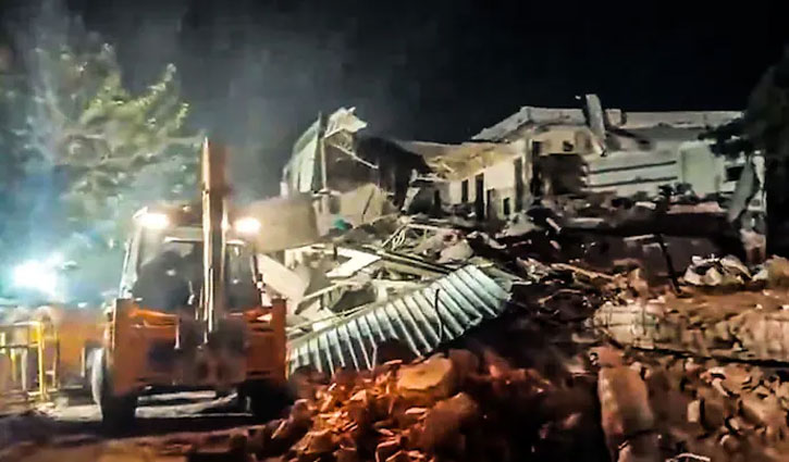 Clashes erupted during an anti-encroachment drive in Old Delhi; police fired tear gas after stone-pelting, and 10 people were arrested.