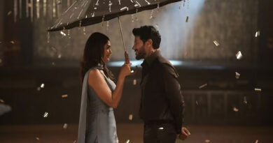 Mrunal Thakur and Dulquer Salmaan's viral picture fuels 'Sita Ramam 2' speculations