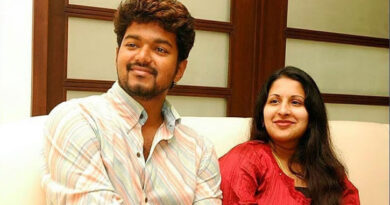 एक्टर और TVK चीफ विजय की पत्नी ने तलाक के लिए अर्जी दी, बेवफाई का आरोप लगाया Actor and TVK chief Vijay's wife files for divorce, alleging infidelity