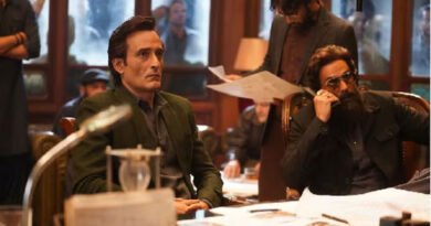 Akshaye Khanna and Arjun Rampal got very emotional while shooting the 26/11 attack scene on the sets of 'Dhurandhar': R. Madhavan