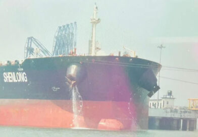 A ship carrying crude oil from Saudi Arabia arrived in Mumbai, providing significant relief to India amid tensions in the Strait of Hormuz.