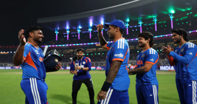 संजु सैमसन के नाबाद 97 रन से वेस्टइंडीज पर शानदार जीत, T20 वर्ल्ड कप के सेमीफाइनल में भारत ने बनाई जगह Sanju Samson's unbeaten 97 powered India to a stunning win over the West Indies, securing a place in the semi-finals of the T20 World Cup.