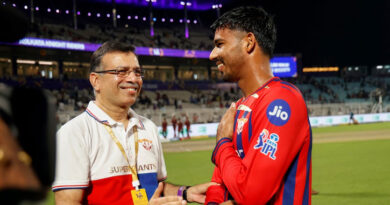 Sanjiv Goenka shares a fatherly moment with LSG's new batting sensation Mukul Choudhary