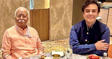 मोहन भागवत के साथ तस्वीरें शेयर करने के बाद ट्रोलर्स पर अदनान सामी की प्रतिक्रिया: ‘मैं एक आज़ाद आदमी हूं’ Adnan Sami's reaction to trolls after sharing photos with Mohan Bhagwat: 'I am a free man'
