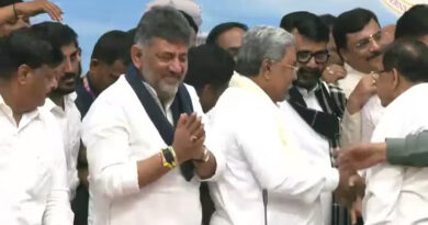 Karnataka: Siddaramaiah Resigns, Declines National Role; Path Cleared for D.K. Shivakumar to Become CM