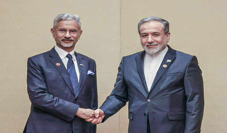 S. Jaishankar welcomed Iranian Foreign Minister Araghchi at a BRICS event in Delhi; the two leaders held talks.