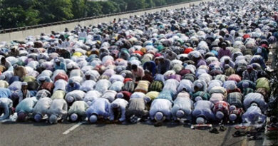 Offering Namaz on Public Land Is Not a Right: Allahabad High Court