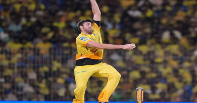 Jamie Overton fiery pace breaks Tilak Varma's fitness band at Chepauk