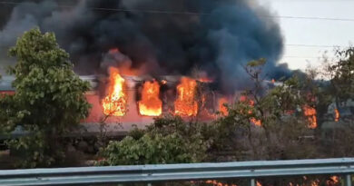 Massive fire breaks out in Rajdhani Express near Ratlam, passengers evacuated